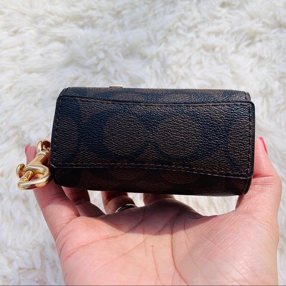 Coach Rowan Coin Case In Blocked Charm Keychain - Picture 3 of 8